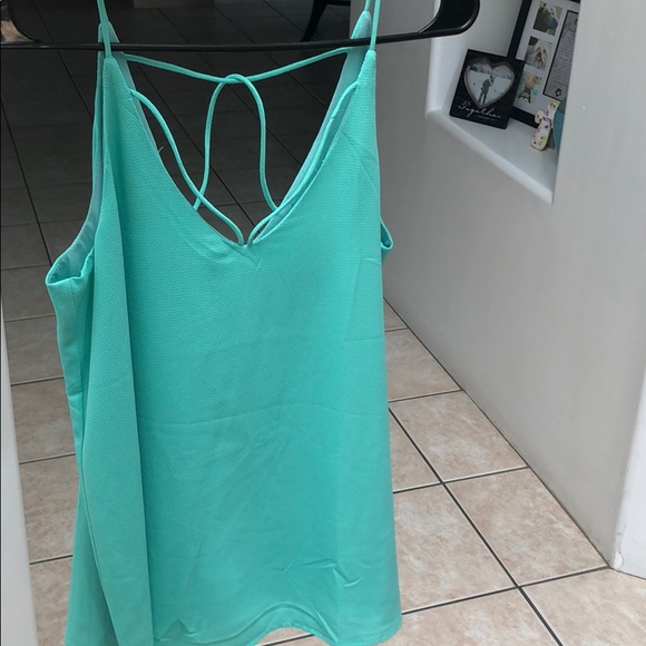 Mint green tank top - Picture 3 of 4